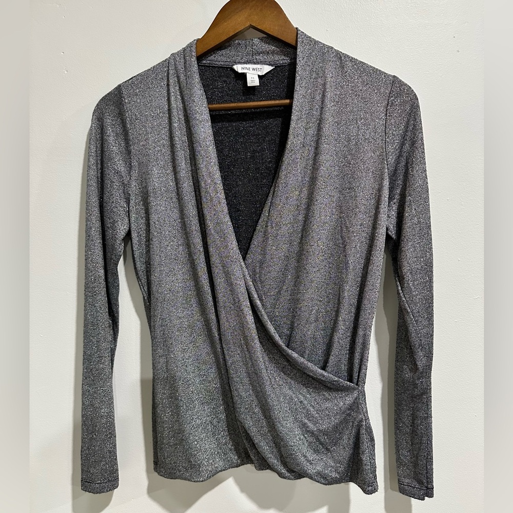 NINE WEST Silver Metallic Faux Wrap Holiday Party Long Sleeve Size M‎